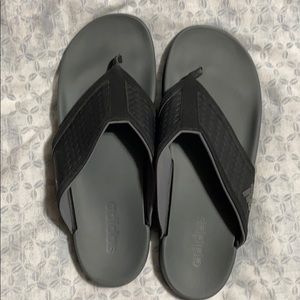 Adidas flip flops size 11